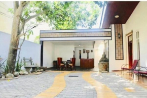 GiBu Art Gallery and Villa